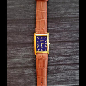NOS Men's  Slim Seiko Gold Tank Rectangular Blue‎ Dial New Mvt & Batt 🌟